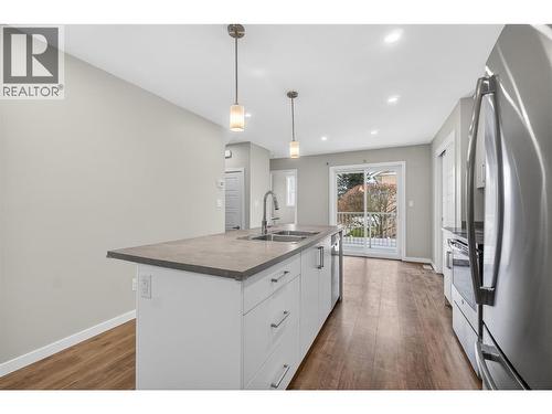 2081 11 Avenue Ne Unit# 4, Salmon Arm, BC 