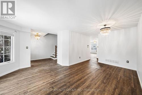 34 Castle Park Boulevard, Vaughan, ON - Indoor Photo Showing Other Room
