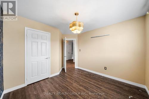 34 Castle Park Boulevard, Vaughan, ON - Indoor Photo Showing Other Room