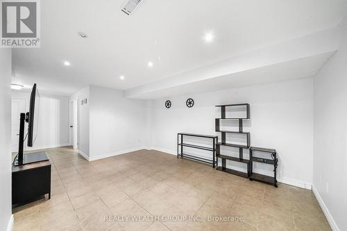 34 Castle Park Boulevard, Vaughan, ON - Indoor Photo Showing Other Room
