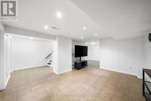 34 Castle Park Boulevard, Vaughan, ON - Indoor Photo Showing Other Room