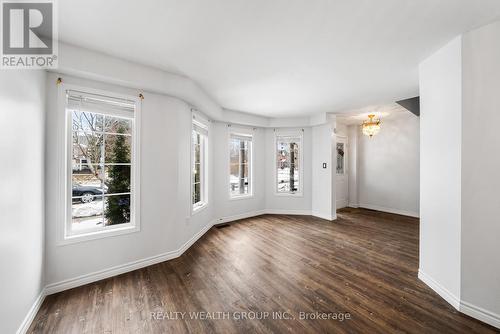 34 Castle Park Boulevard, Vaughan, ON - Indoor Photo Showing Other Room