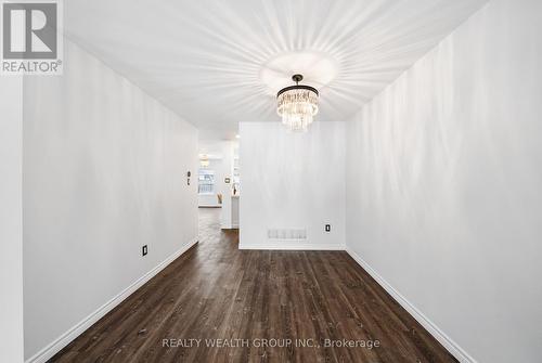 34 Castle Park Boulevard, Vaughan, ON - Indoor Photo Showing Other Room