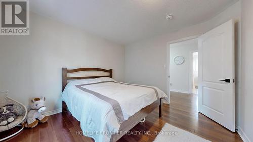 5186 Doubletree Drive, Mississauga, ON - Indoor Photo Showing Bedroom