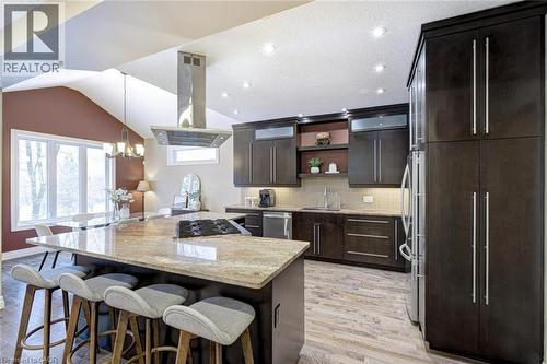 941 Pioneer Grove Court, Kitchener, ON - Indoor Photo Showing Kitchen With Upgraded Kitchen