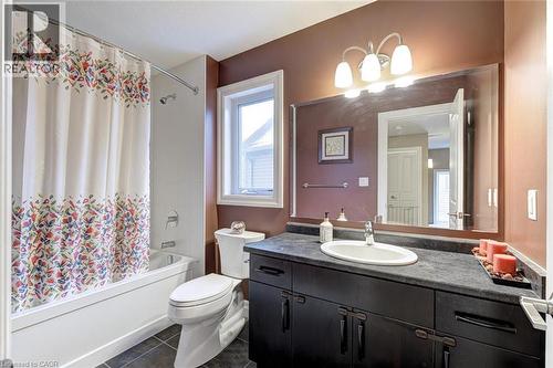 941 Pioneer Grove Court, Kitchener, ON - Indoor Photo Showing Bathroom
