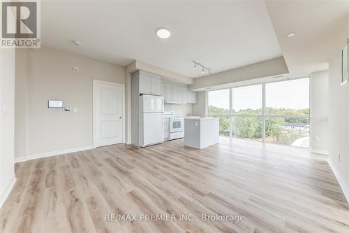 Lp-17 - 50 Herrick Avenue, St. Catharines, ON - Indoor Photo Showing Kitchen