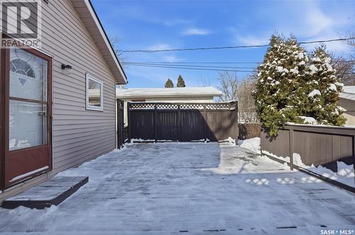 1121 Garry Street, Regina, SK - Outdoor