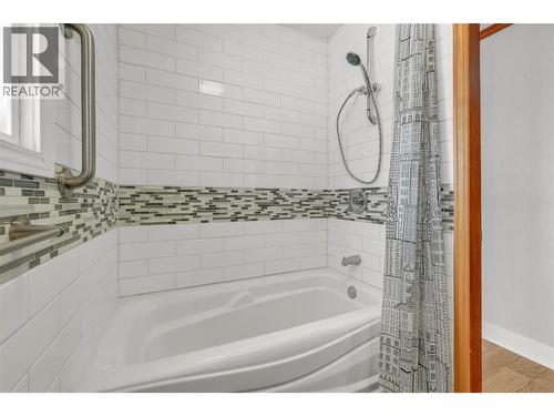 379 Mayne Avenue, Princeton, BC - Indoor Photo Showing Bathroom