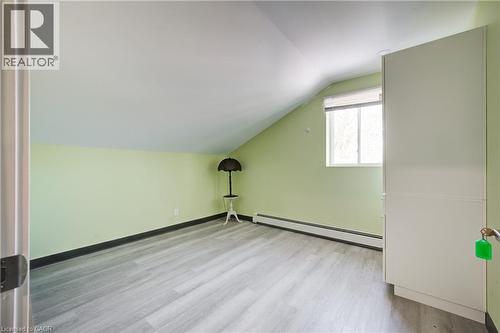 5 Front Street, London, ON - Indoor Photo Showing Other Room