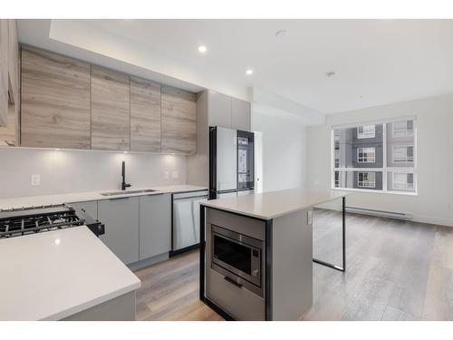 401 30494 Cardinal Avenue, Abbotsford, BC 