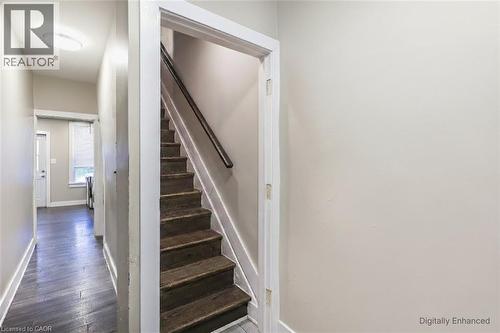 27 Ashley Street, Hamilton, ON - Indoor Photo Showing Other Room