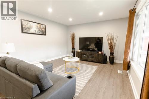 280 Wilson Avenue, Kitchener, ON - Indoor