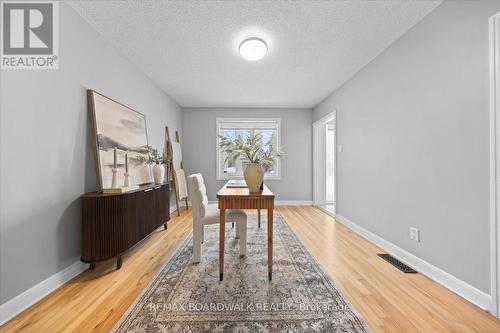 1446 Woodward Avenue, Ottawa, ON - Indoor