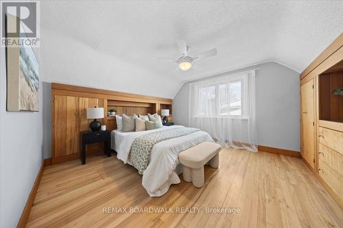 1446 Woodward Avenue, Ottawa, ON - Indoor Photo Showing Bedroom