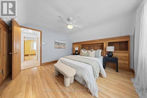1446 Woodward Avenue, Ottawa, ON - Indoor Photo Showing Bedroom