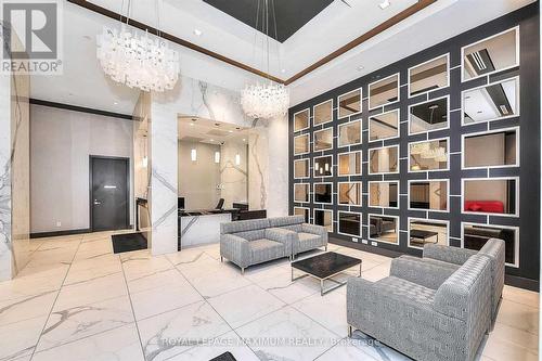 2007 - 3700 Highway 7 Road, Vaughan, ON - Indoor Photo Showing Other Room