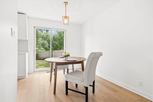 Coin-repas - 28 Av. Greystone, Pointe-Claire, QC - Indoor Photo Showing Dining Room