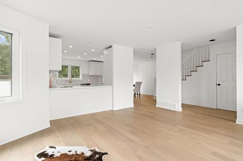 Salle à manger - 28 Av. Greystone, Pointe-Claire, QC - Indoor Photo Showing Kitchen