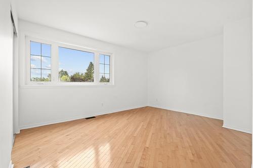 Chambre à coucher - 28 Av. Greystone, Pointe-Claire, QC - Indoor Photo Showing Other Room