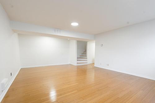 Salle de jeux - 28 Av. Greystone, Pointe-Claire, QC - Indoor Photo Showing Other Room