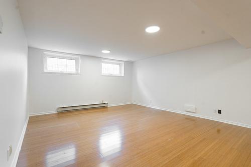 Salle de jeux - 28 Av. Greystone, Pointe-Claire, QC - Indoor Photo Showing Other Room