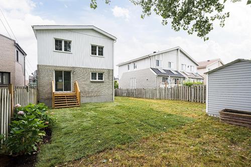 Cour - 28 Av. Greystone, Pointe-Claire, QC - Outdoor With Exterior