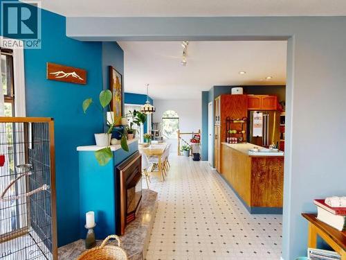 4739 Harvie Ave, Powell River, BC - Indoor