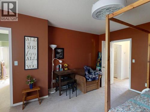 4739 Harvie Ave, Powell River, BC - Indoor