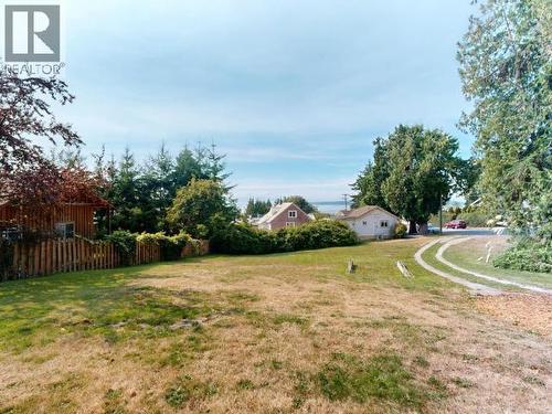 4739 Harvie Ave, Powell River, BC - Outdoor