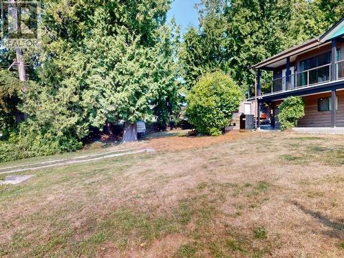 4739 Harvie Ave, Powell River, BC - Outdoor