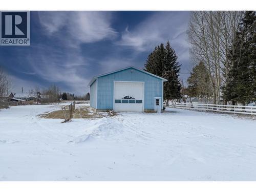 3525 Northside Road, Vanderhoof, BC - Outdoor