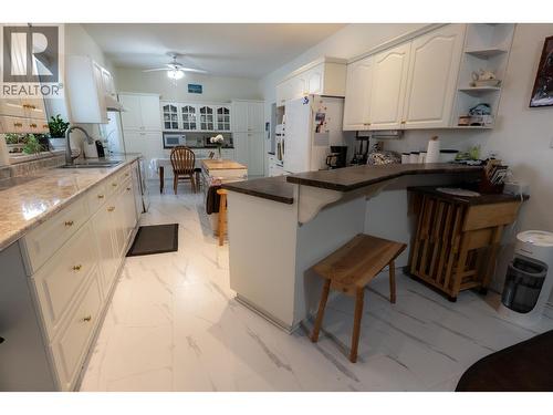 3525 Northside Road, Vanderhoof, BC - Indoor Photo Showing Kitchen