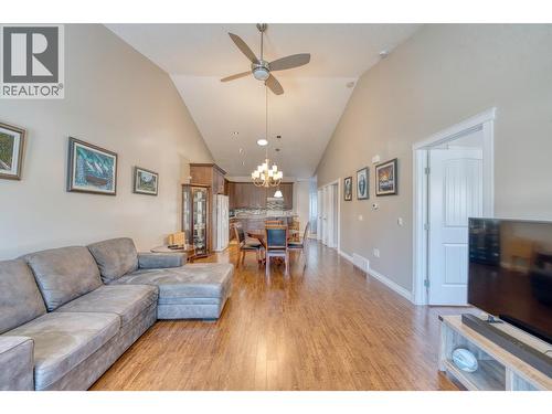104 9803 117 Avenue, Fort St. John, BC - Indoor Photo Showing Living Room