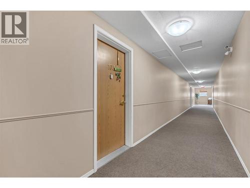 202 Edmonton Avenue Unit# 103, Penticton, BC - Indoor Photo Showing Other Room