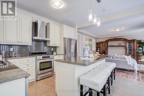 56 Kelly Crescent, Markham, ON - Indoor Photo Showing Kitchen With Upgraded Kitchen