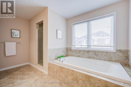 56 Kelly Crescent, Markham, ON - Indoor Photo Showing Bathroom