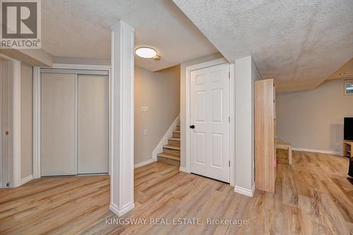 242 Doon Mills Drive, Kitchener, ON - Indoor