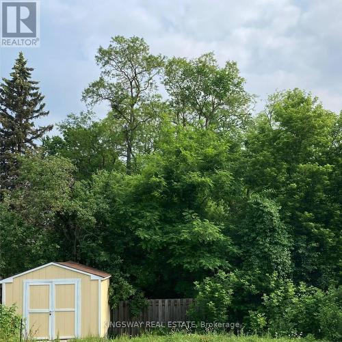 242 Doon Mills Drive, Kitchener, ON - Outdoor