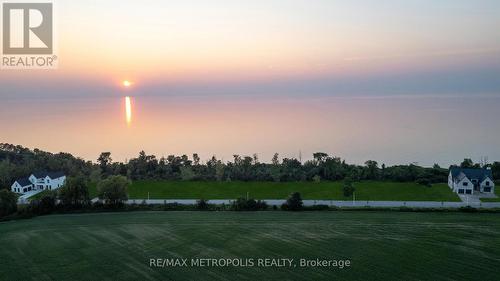 7053 Blue Coast Heights, Plympton-Wyoming, ON 