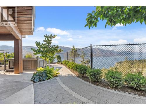 604 Clifton Road N, Kelowna, BC - Outdoor