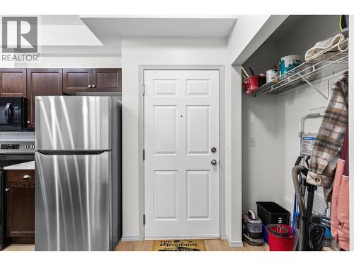 250 Hollywood Road S Unit# 119, Kelowna, BC - Indoor Photo Showing Kitchen