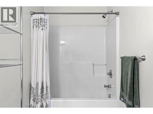 250 Hollywood Road S Unit# 119, Kelowna, BC - Indoor Photo Showing Bathroom