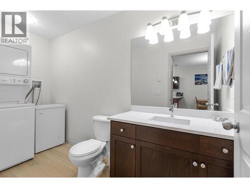 250 Hollywood Road S Unit# 119, Kelowna, BC - Indoor Photo Showing Bathroom