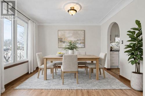 virtually staged - 12 Hampton Court, Welland (Prince Charles), ON - Indoor Photo Showing Dining Room