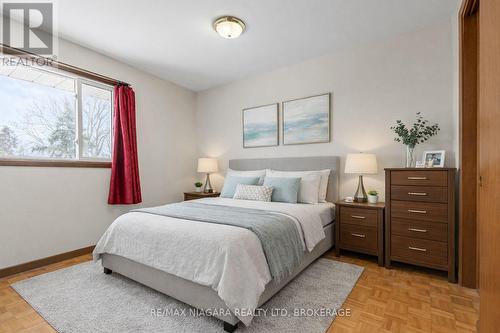 virtually staged - 12 Hampton Court, Welland (Prince Charles), ON - Indoor Photo Showing Bedroom