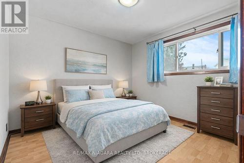 virtually staged - 12 Hampton Court, Welland (Prince Charles), ON - Indoor Photo Showing Bedroom