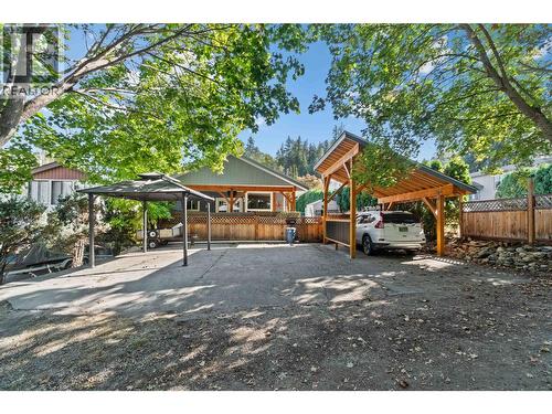 491 7 Street Se, Salmon Arm, BC - Outdoor