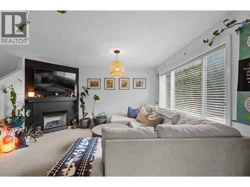 2003 Montego Street, West Kelowna, BC - Indoor Photo Showing Living Room With Fireplace