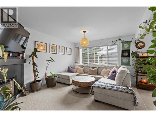 2003 Montego Street, West Kelowna, BC - Indoor Photo Showing Other Room